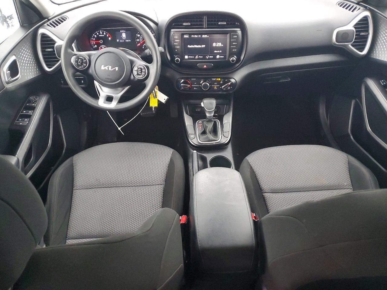 2022 Kia Soul Lx - zdjęcie 8