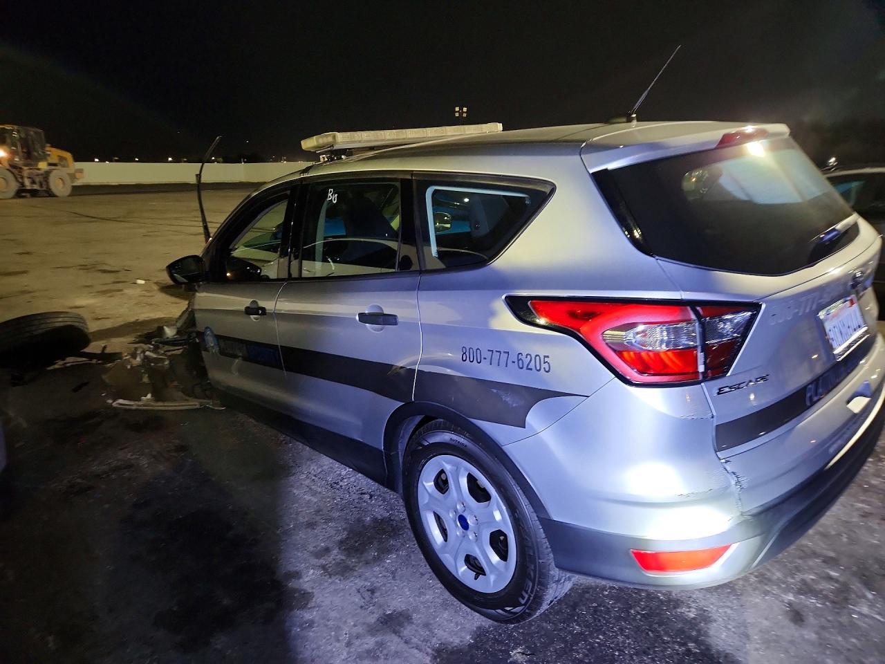 2018 Ford Escape S - zdjęcie 2