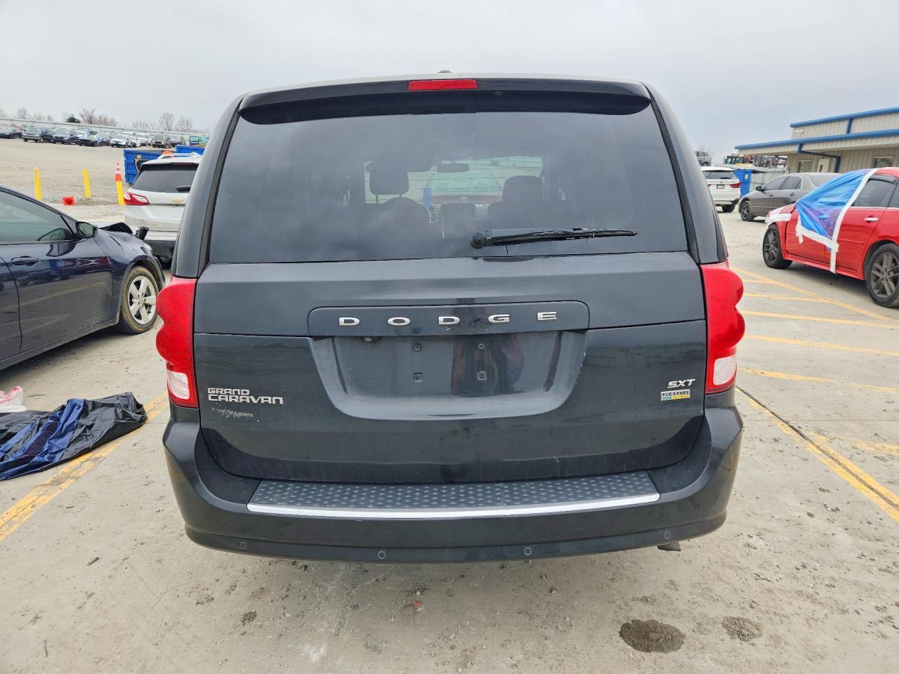 2016 Dodge Grand Caravan Sxt - zdjęcie 6