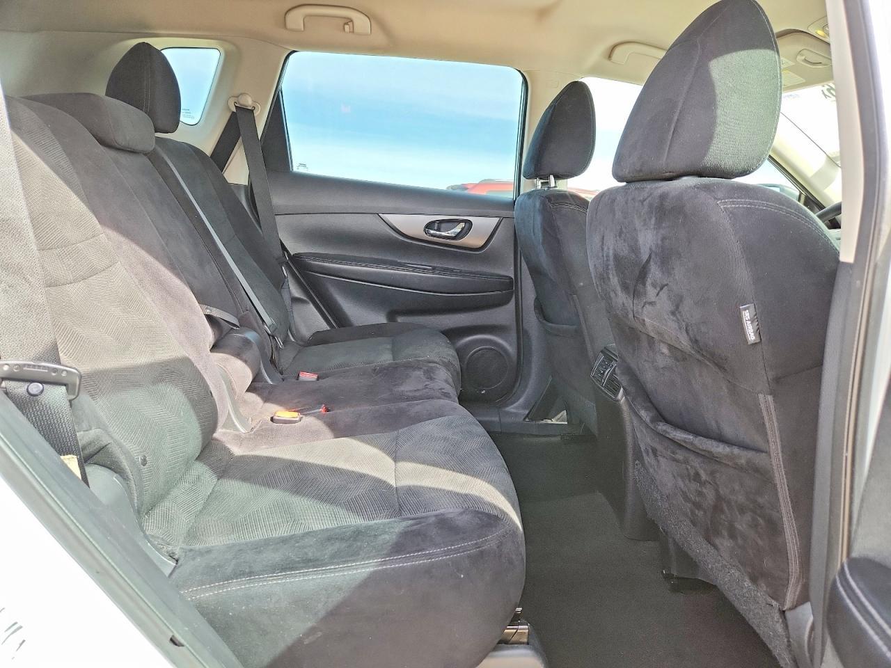 2014 Nissan Rogue S - zdjęcie 11