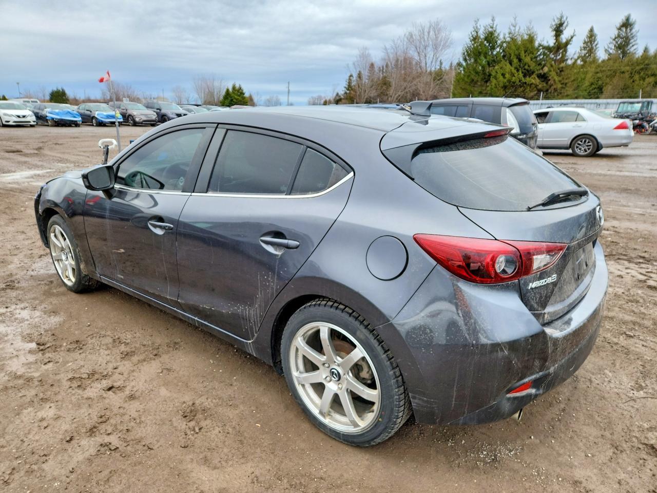 2014 Mazda 3 Grand Touring - zdjęcie 2