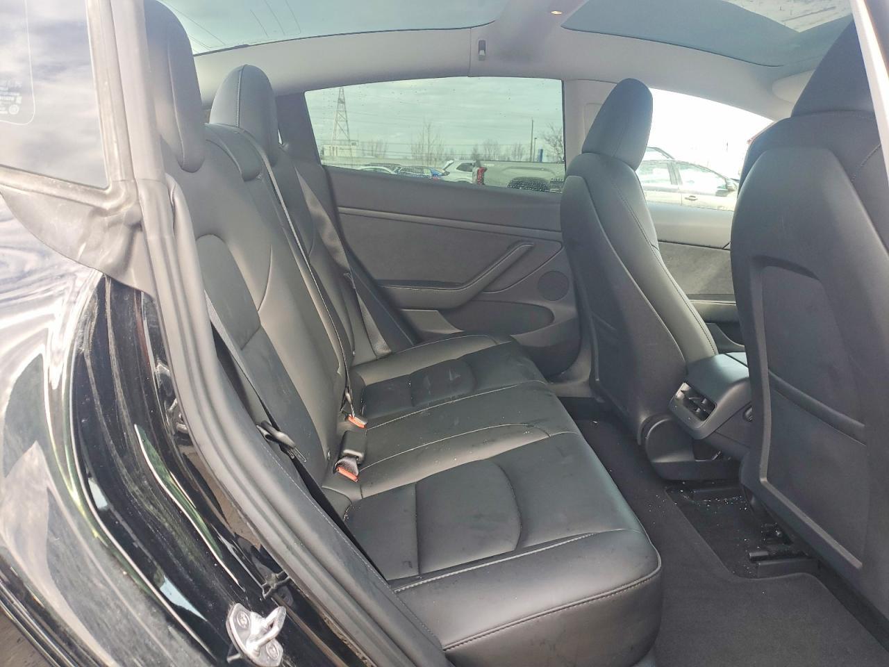 2023 Tesla Model 3 - zdjęcie 11