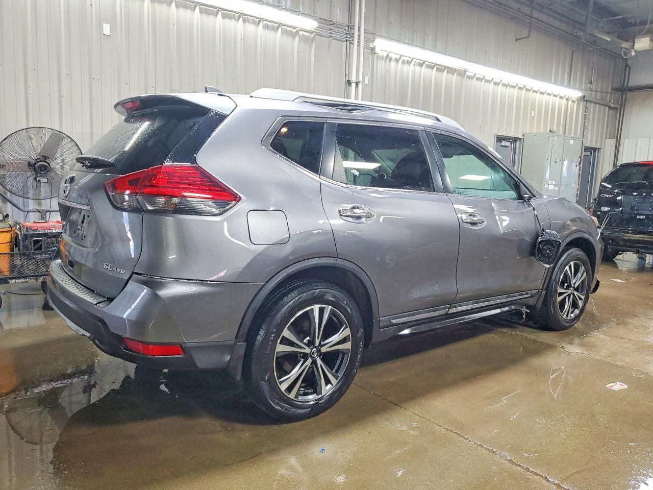 2017 Nissan Rogue Sl - zdjęcie 3