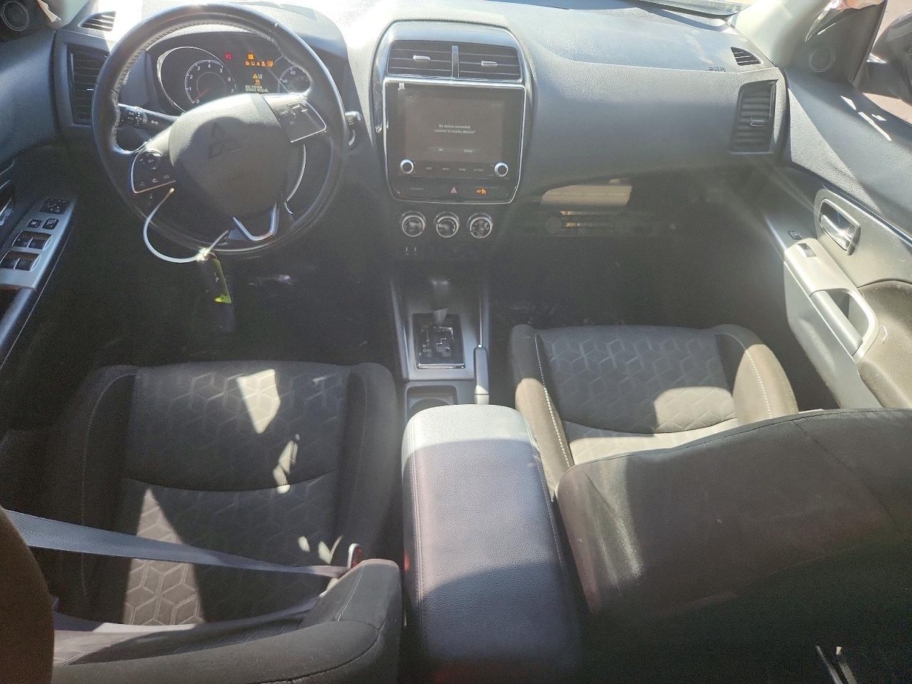 2021 Mitsubishi Outlander Sport Es - zdjęcie 8