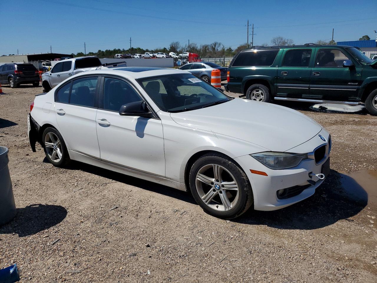 2015 BMW 320 I - zdjęcie 4