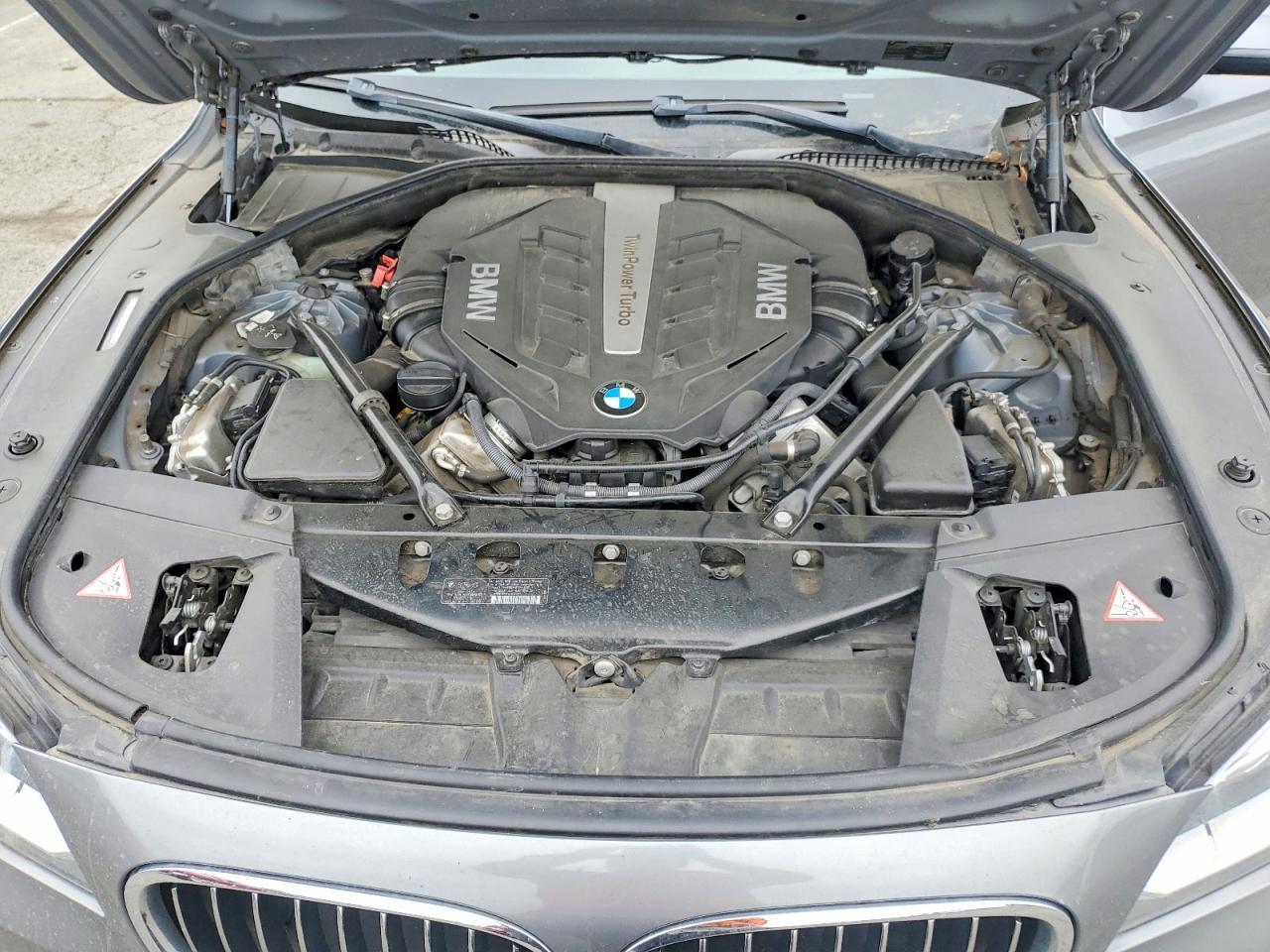 2014 BMW 750 Li - zdjęcie 11