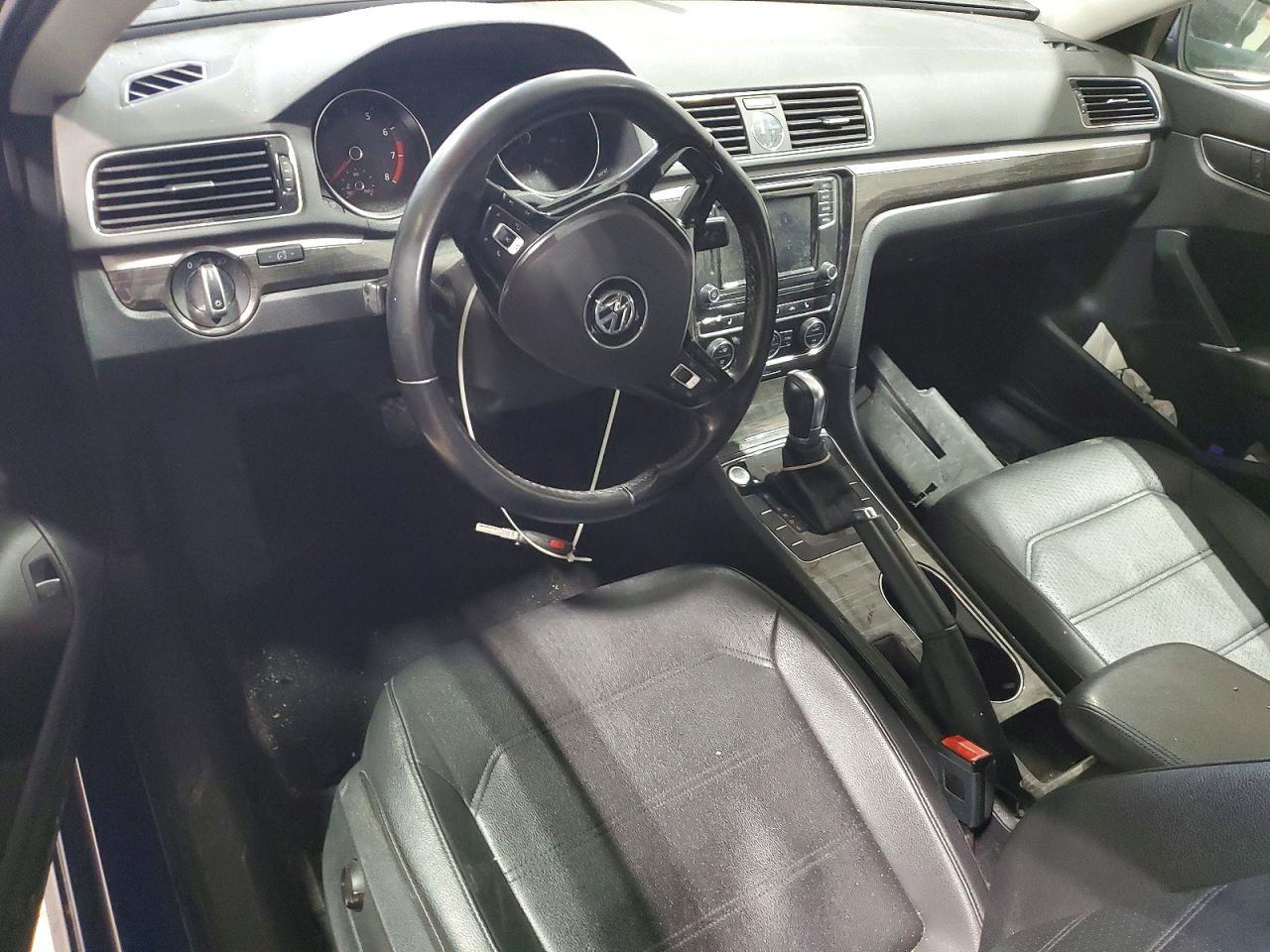 2017 Volkswagen Passat Se - zdjęcie 8