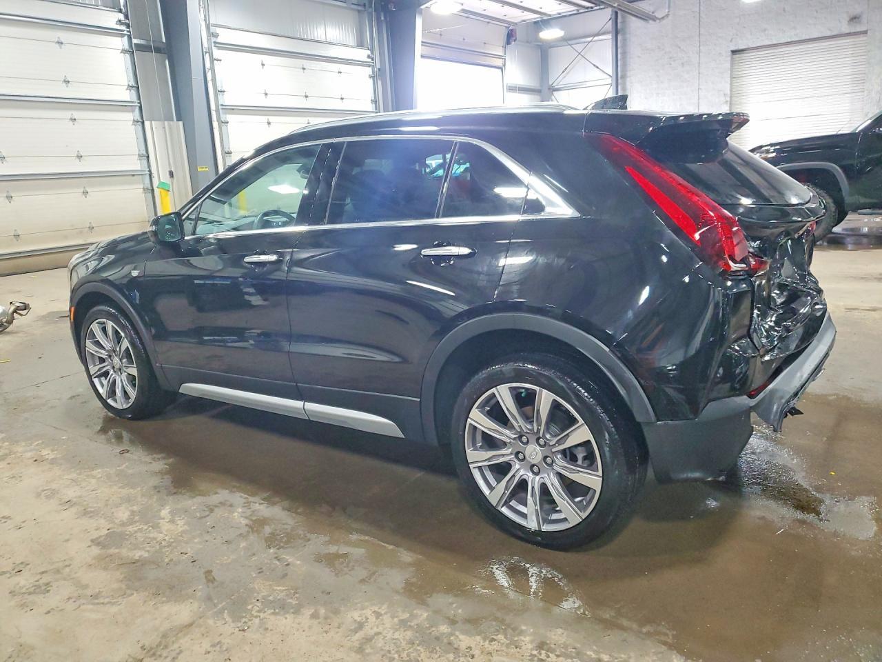 2023 Cadillac Xt4 Premium Luxury - zdjęcie 2
