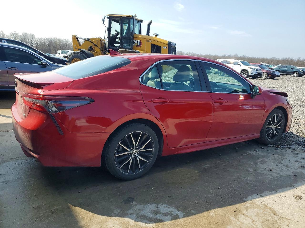 2021 Toyota Camry Se - zdjęcie 3