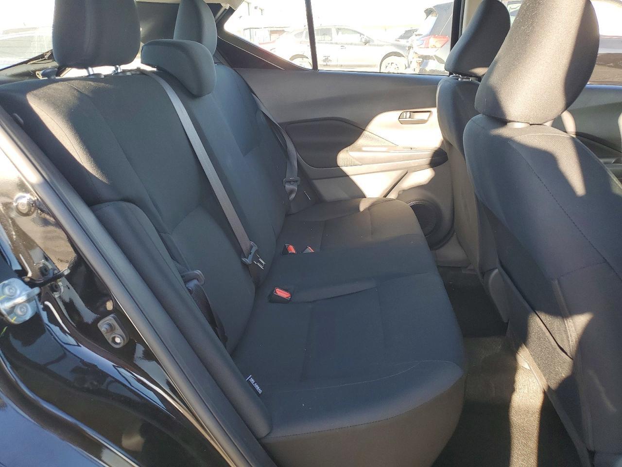 2025 Nissan Kicks Play S - zdjęcie 10