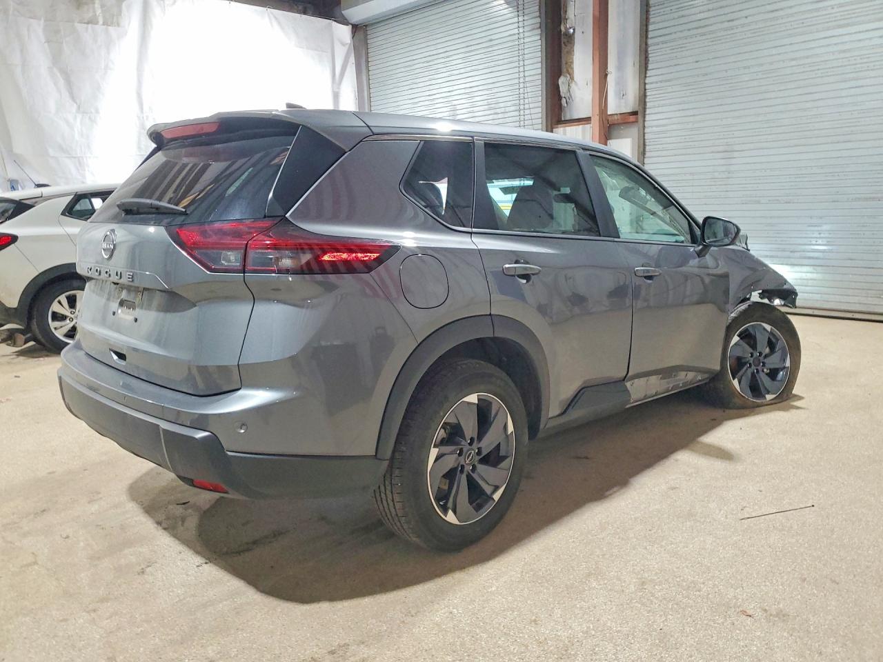 2025 Nissan Rogue Sv - zdjęcie 3