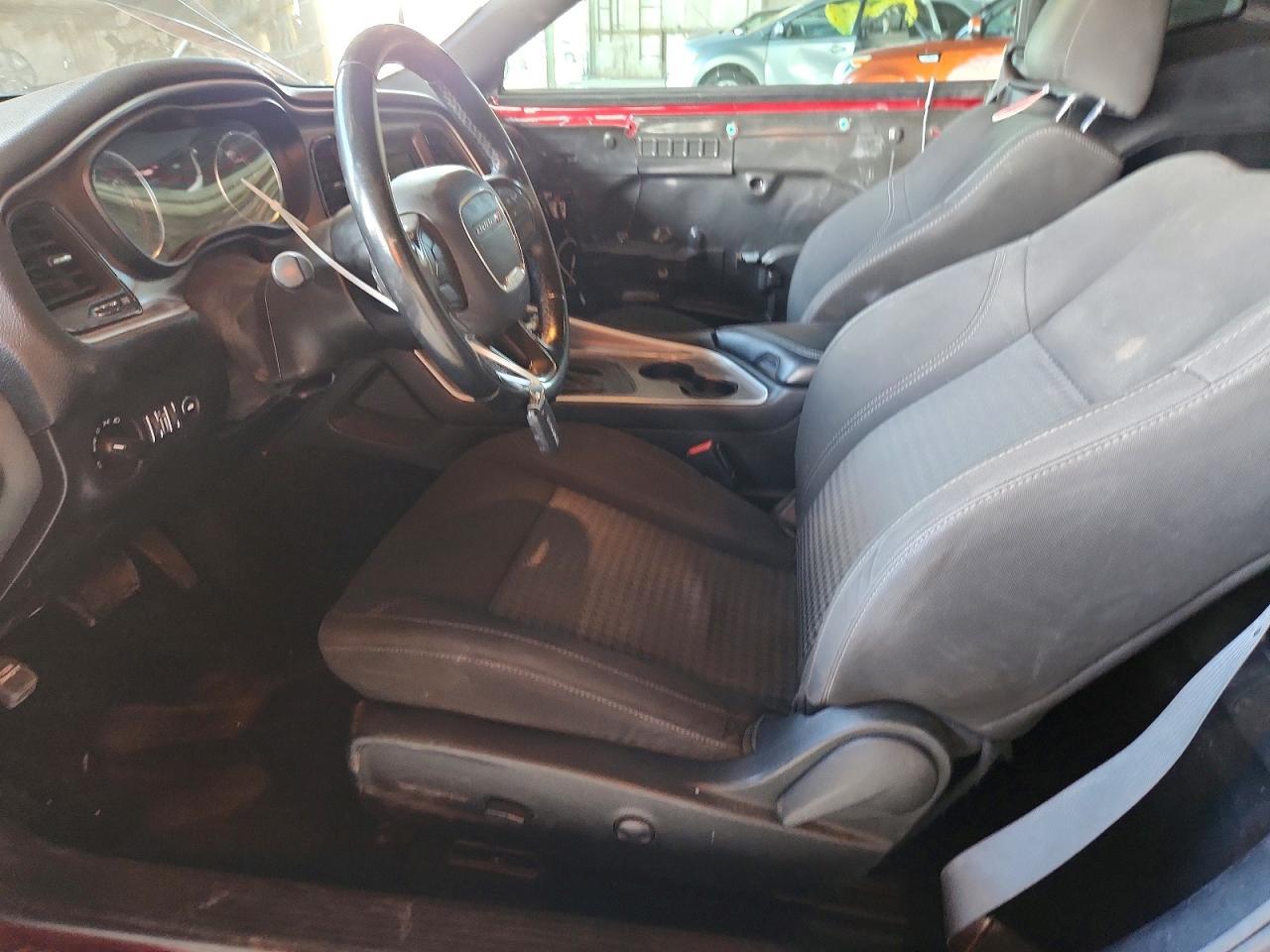 2022 Dodge Challenger Sxt - zdjęcie 7