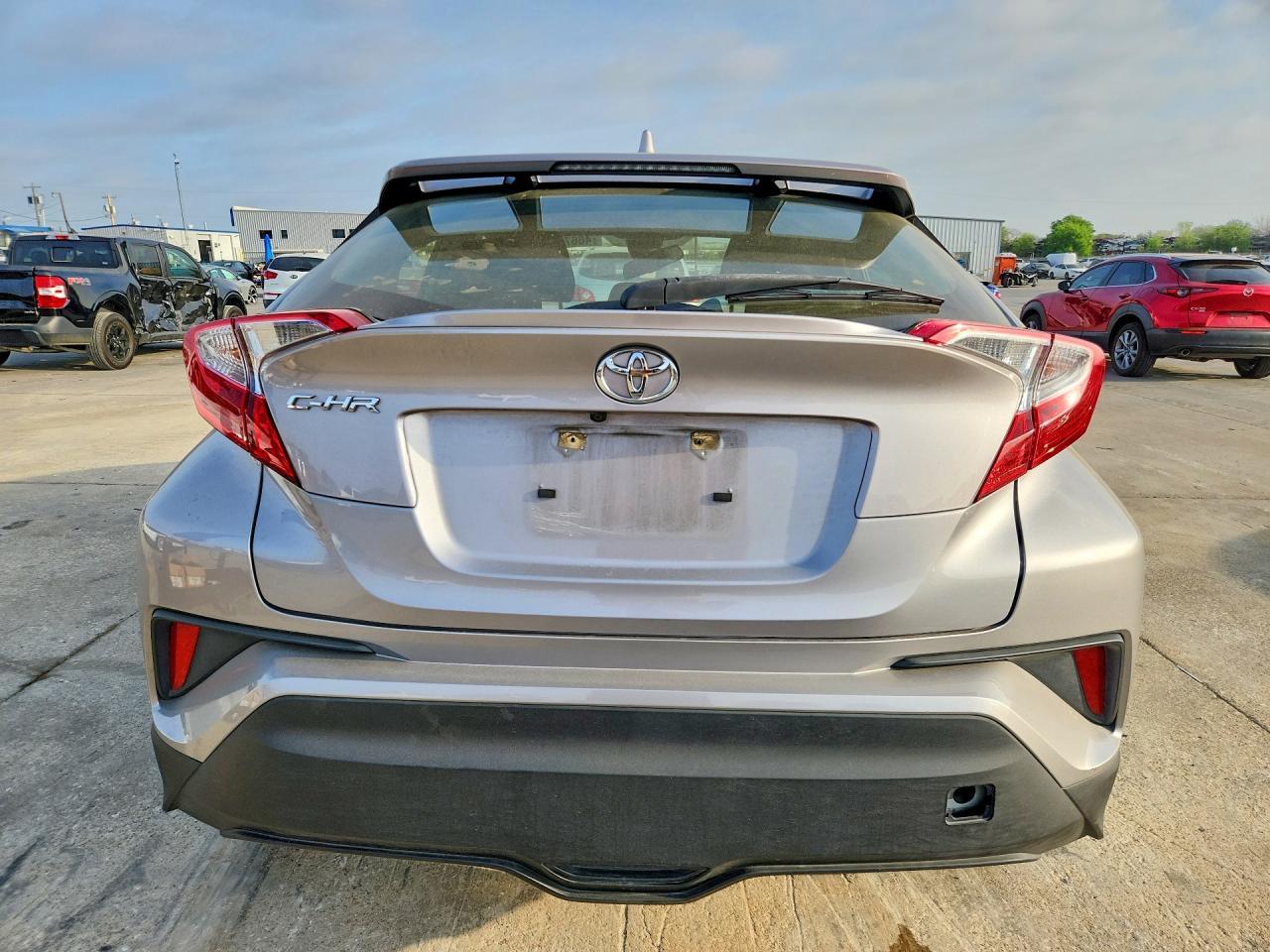 2019 Toyota C-Hr Le - zdjęcie 6