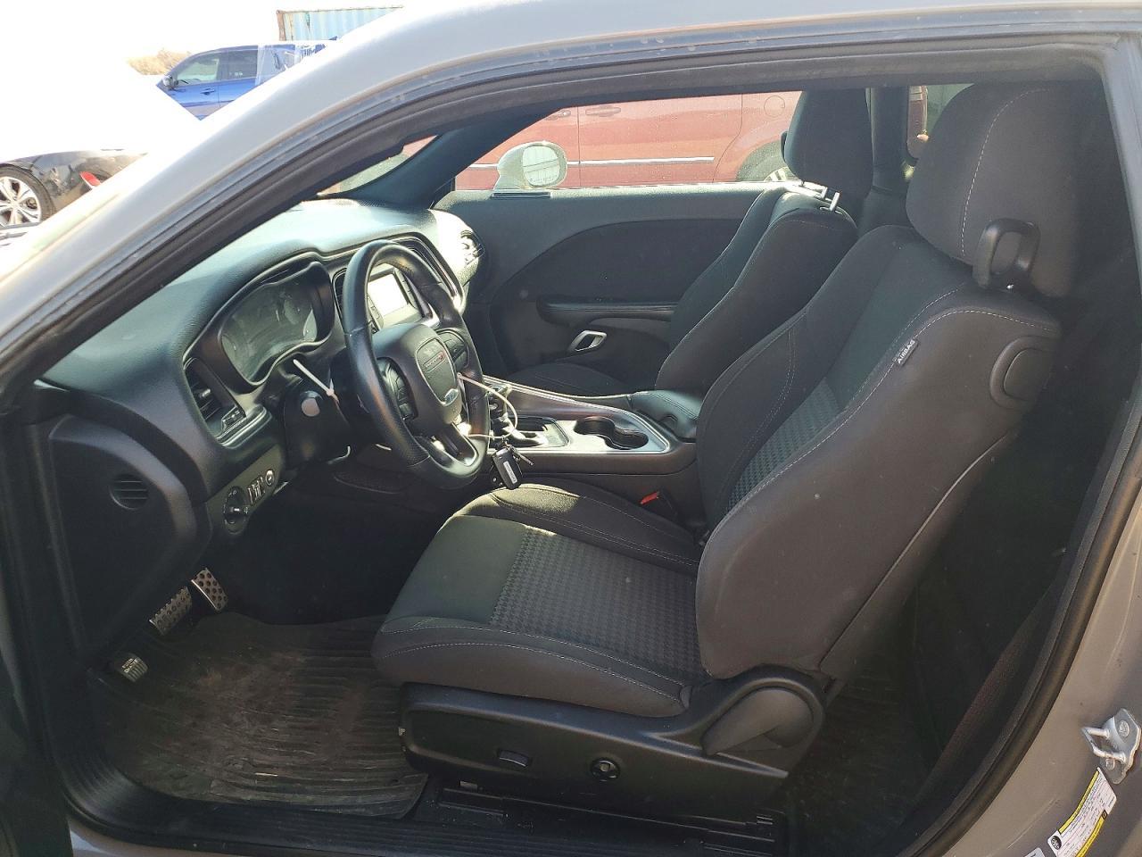 2017 Dodge Challenger Sxt - zdjęcie 7