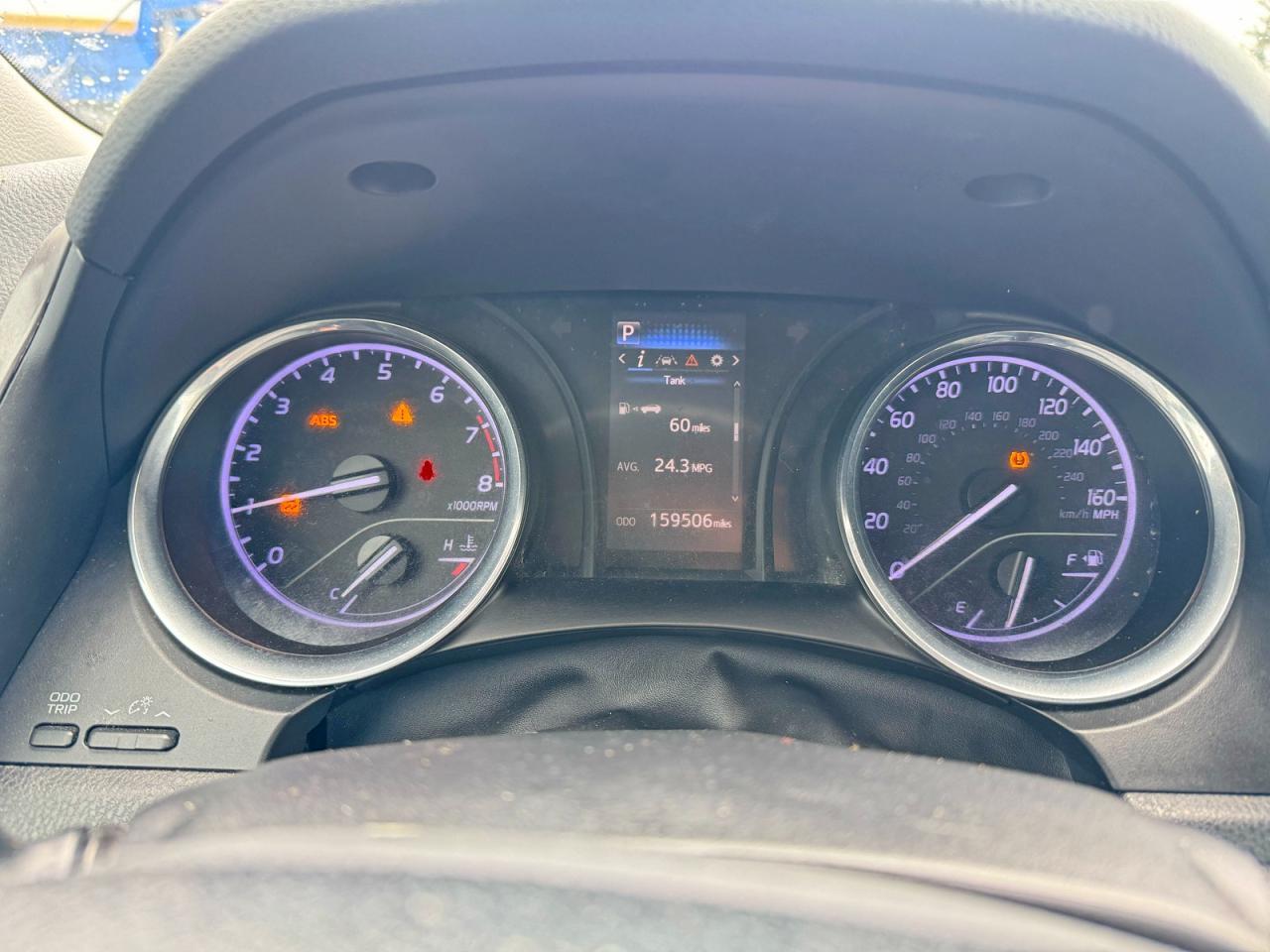 2020 Toyota Camry Le - zdjęcie 8