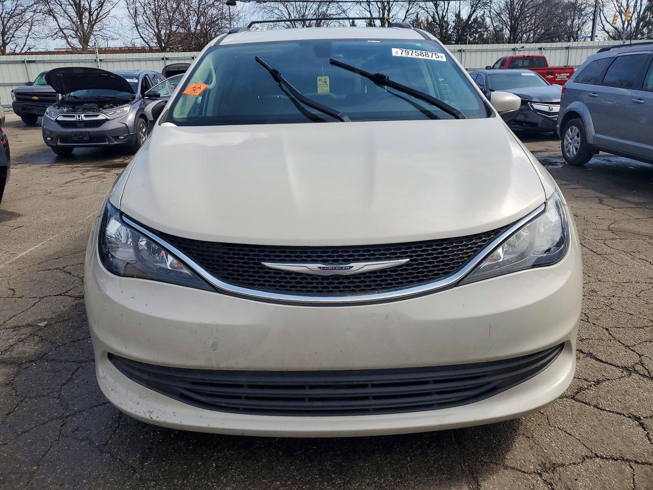 2019 Chrysler Pacifica Touring - zdjęcie 5