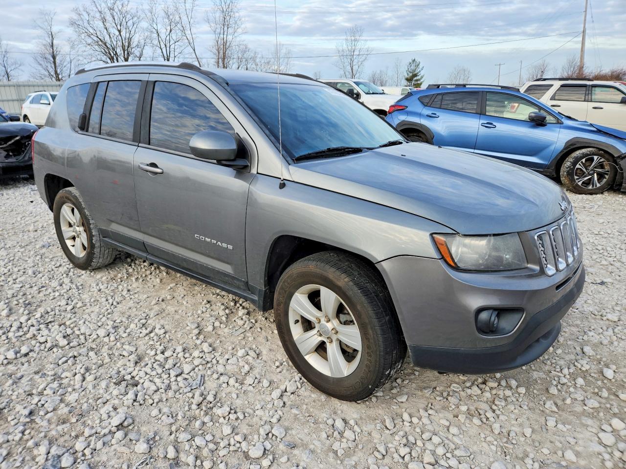 2014 Jeep Compass Latitude - zdjęcie 4
