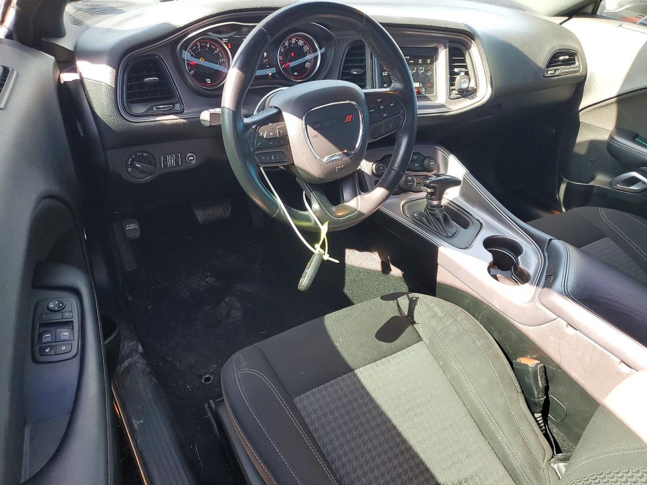 2023 Dodge Challenger Sxt - zdjęcie 8
