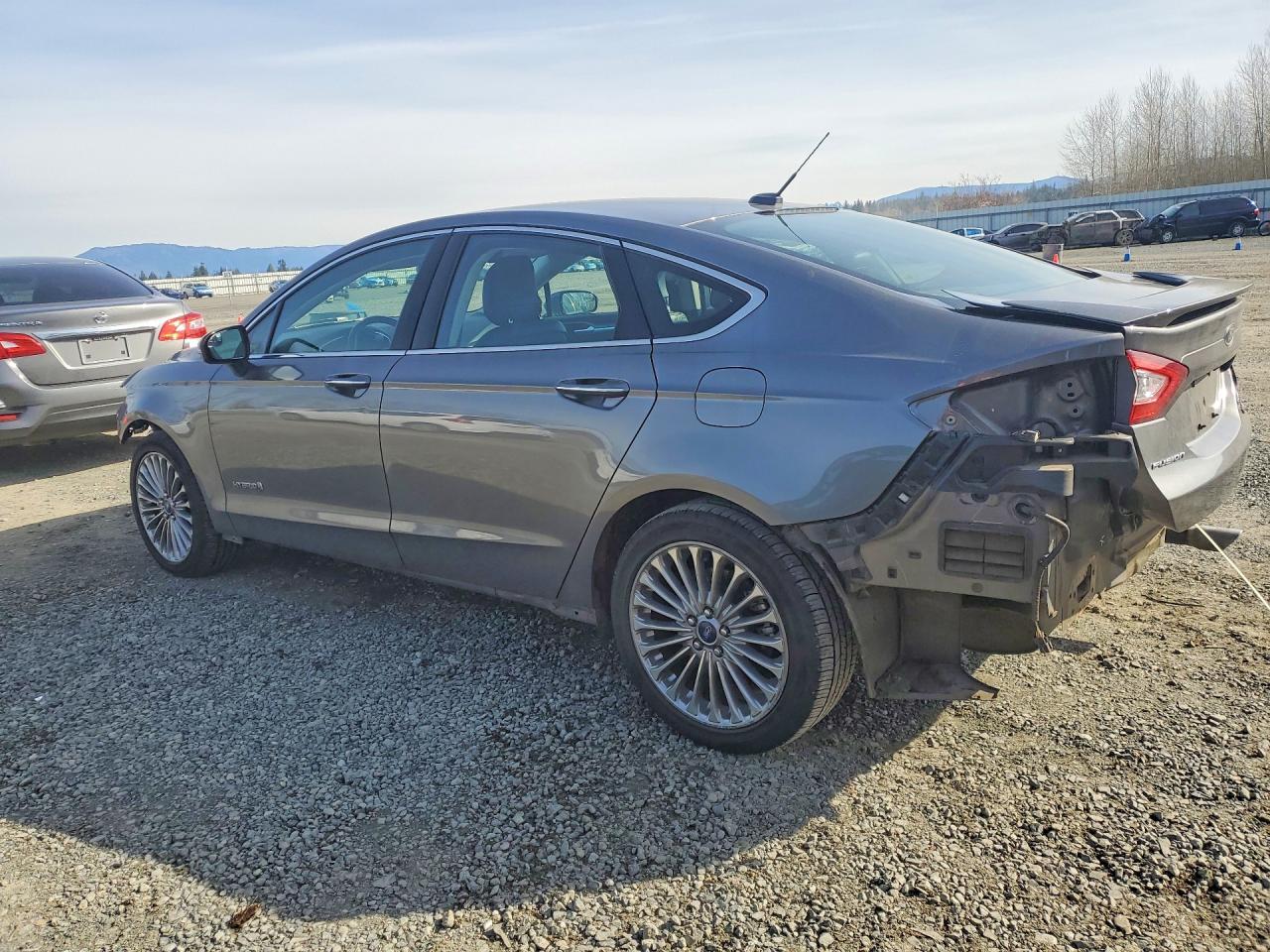 2014 Ford Fusion Titanium Hev - zdjęcie 2