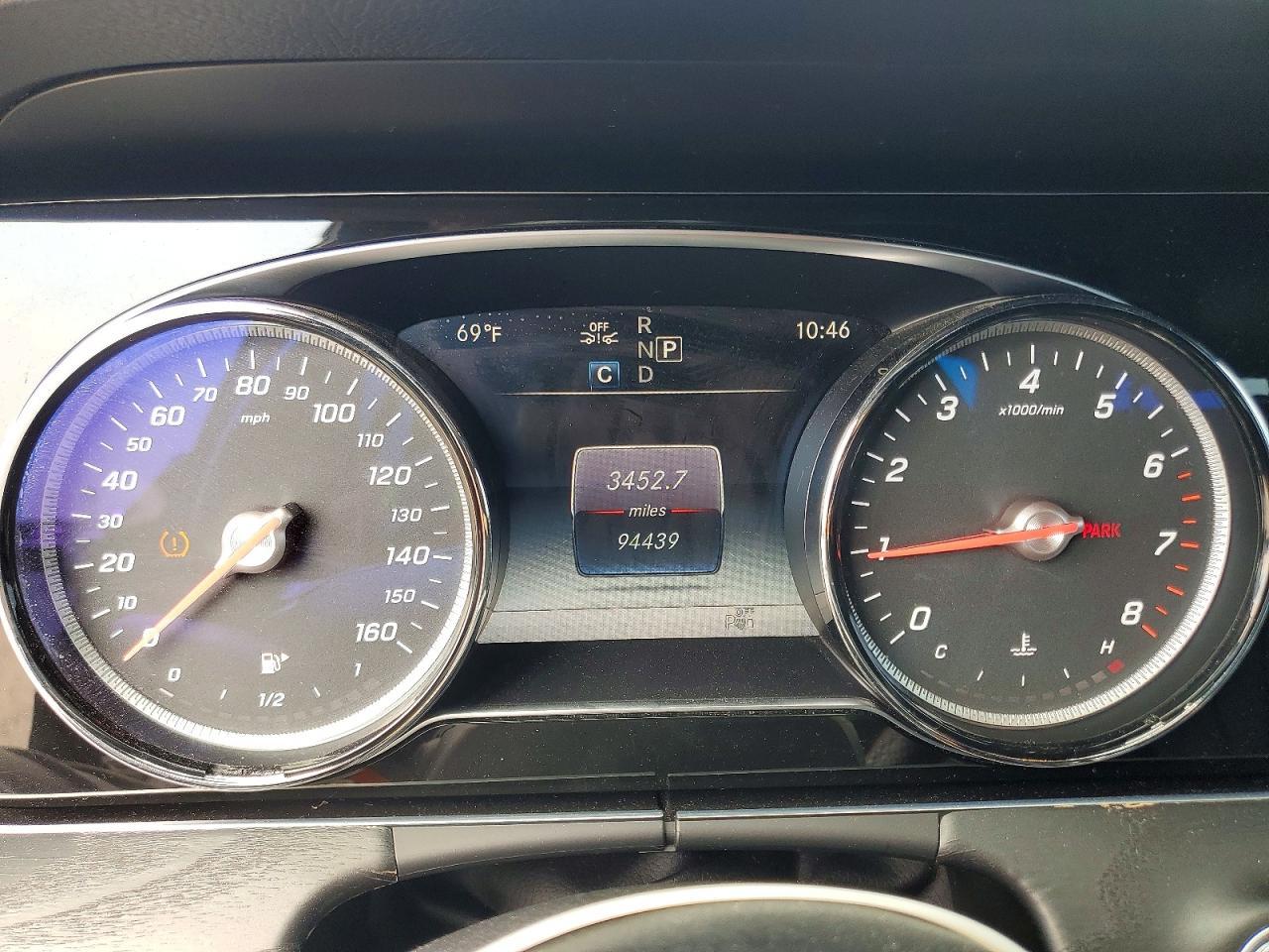 2018 Mercedes-Benz E 300 4Matic - zdjęcie 9