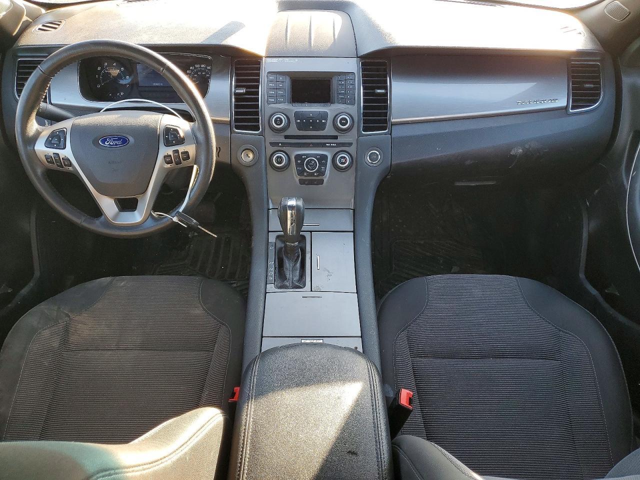 2014 Ford Taurus - zdjęcie 8