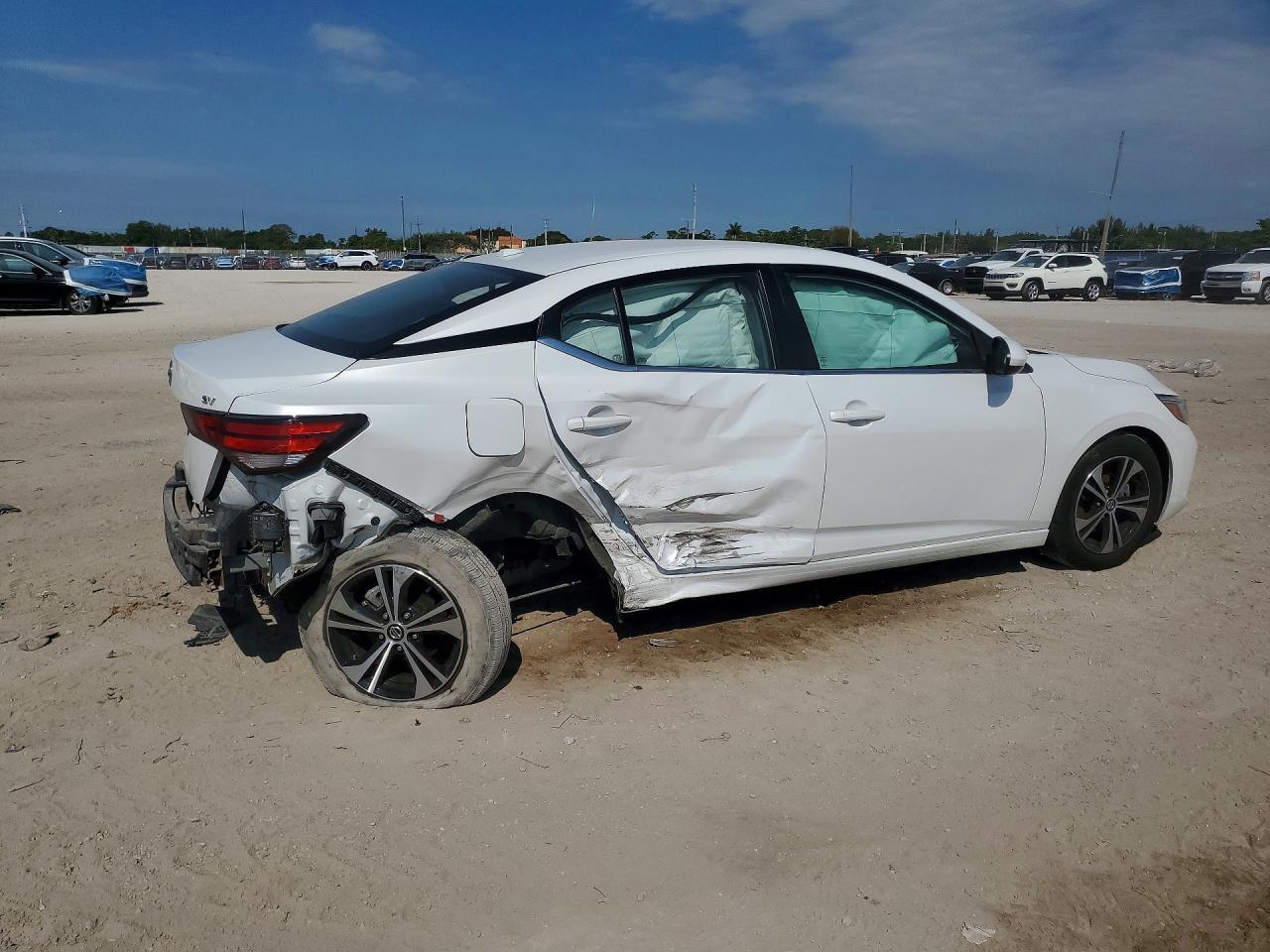 2022 Nissan Sentra Sv - zdjęcie 3