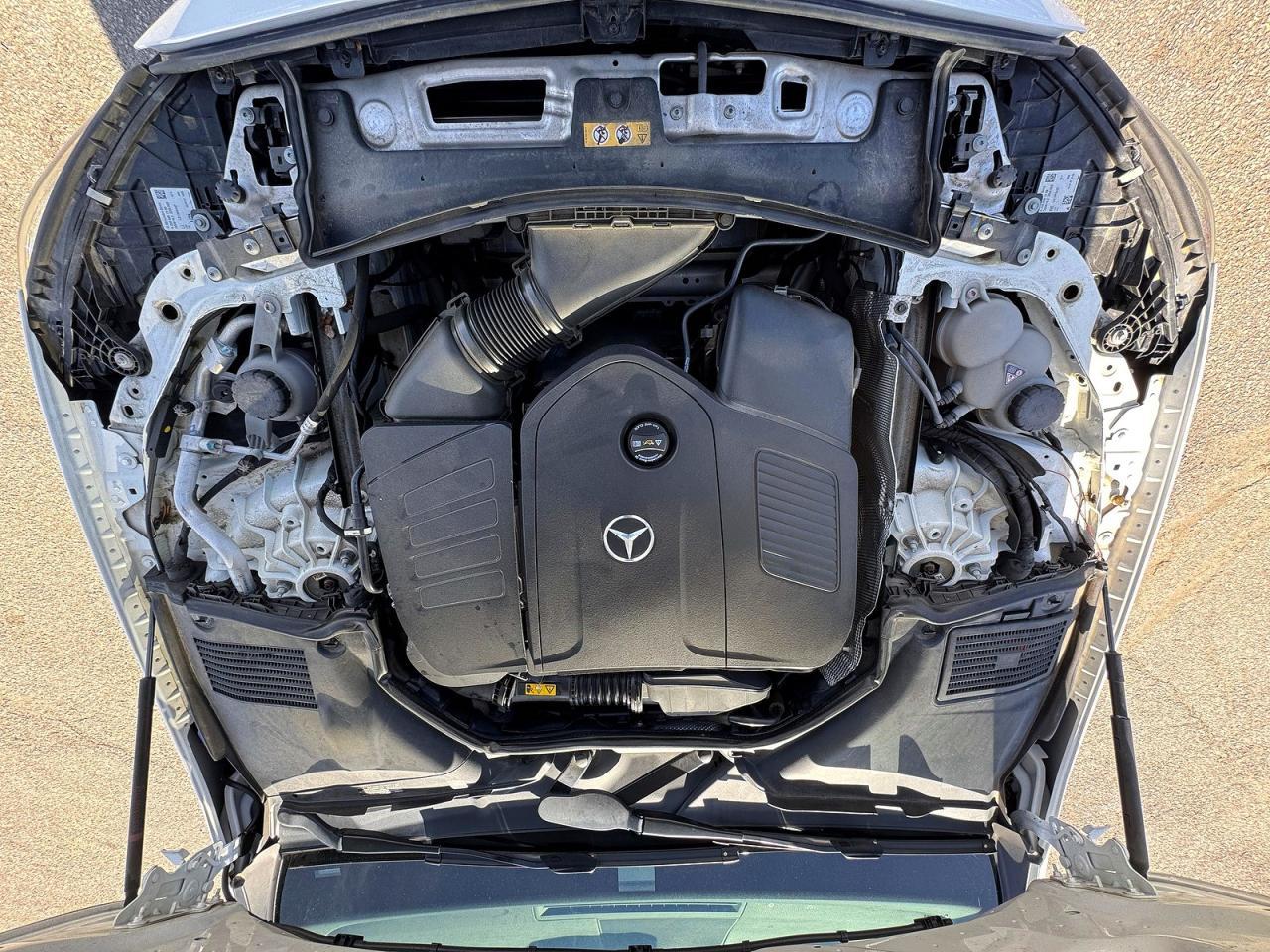 2022 Mercedes-Benz C 300 4Matic - zdjęcie 7