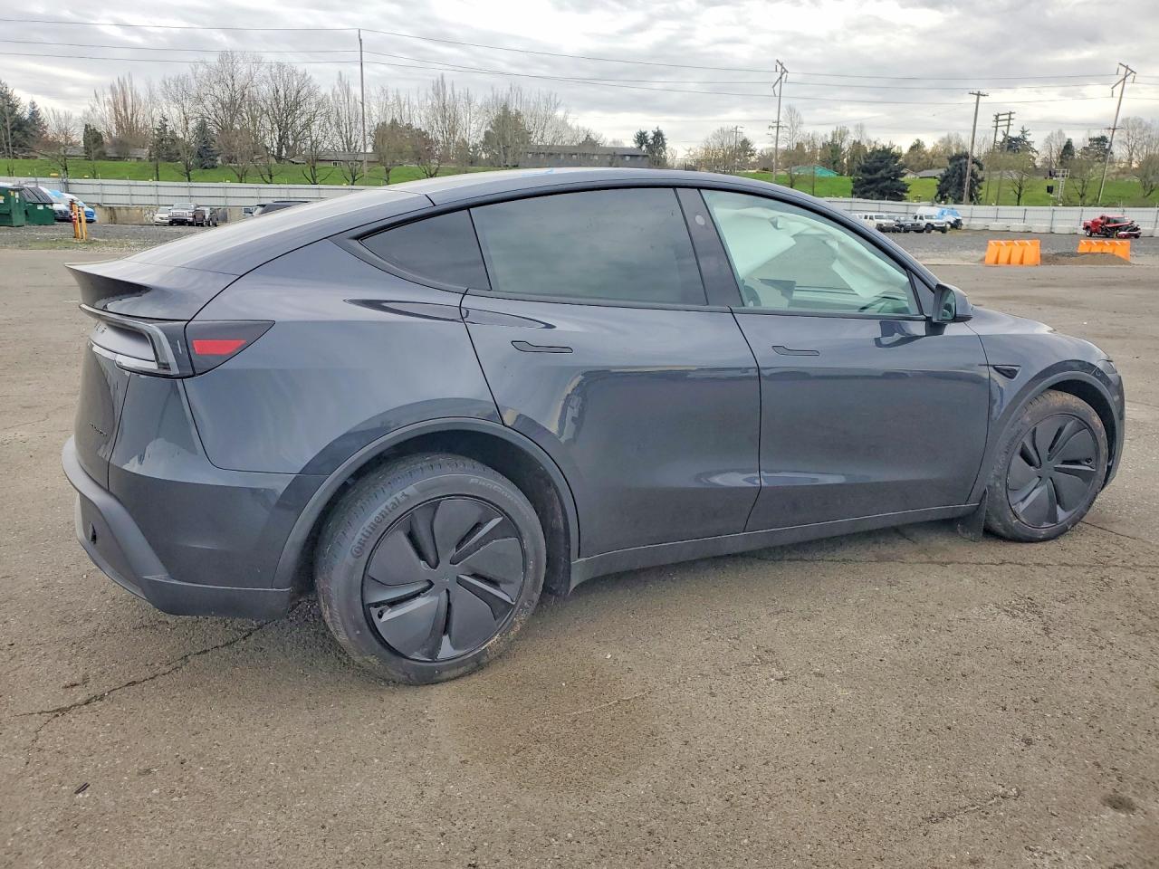 2026 Tesla Model Y - zdjęcie 3