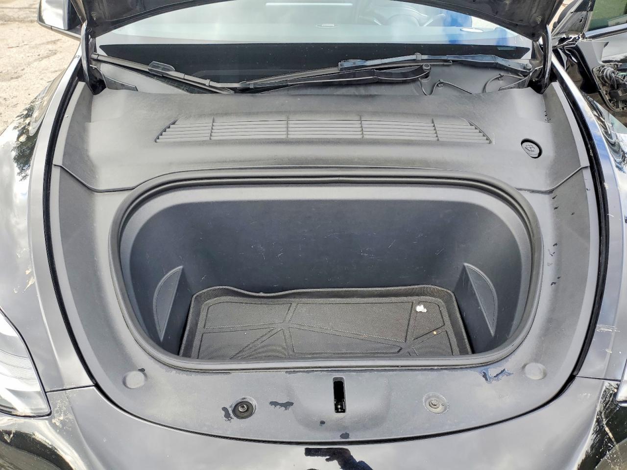 2023 Tesla Model Y - zdjęcie 12