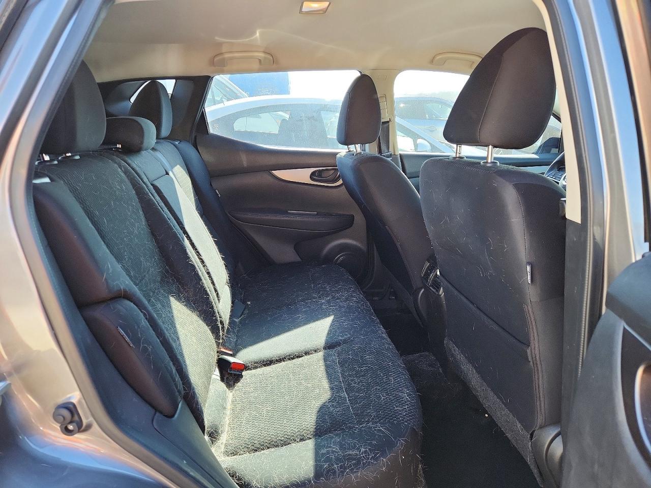 2020 Nissan Rogue Sport S - zdjęcie 11