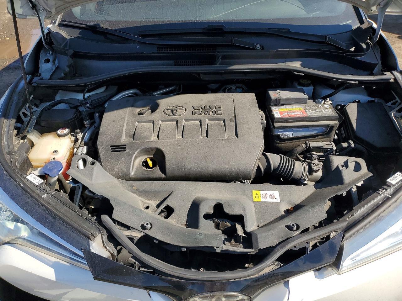 2019 Toyota C-Hr Xle - zdjęcie 11