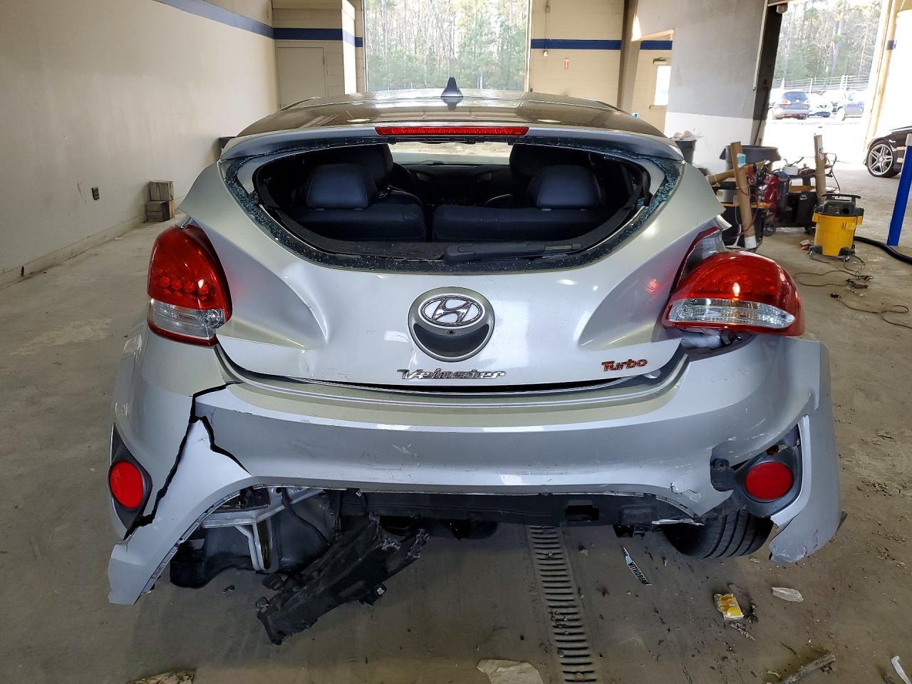 2016 Hyundai Veloster Turbo - zdjęcie 6