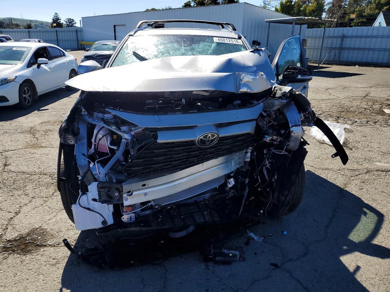 2025 Toyota Rav4 Xle - zdjęcie 5