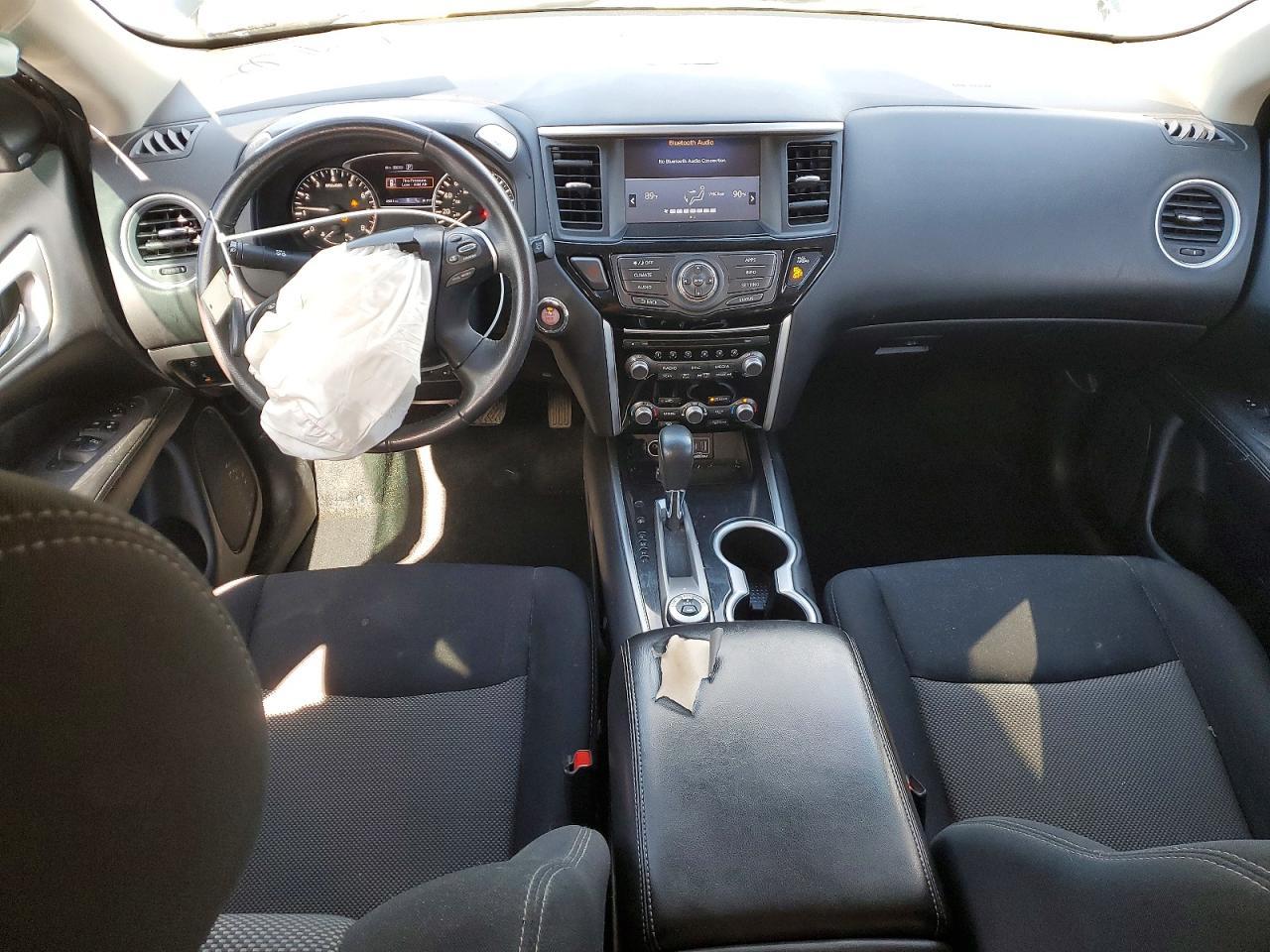 2019 Nissan Pathfinder Sv - zdjęcie 8