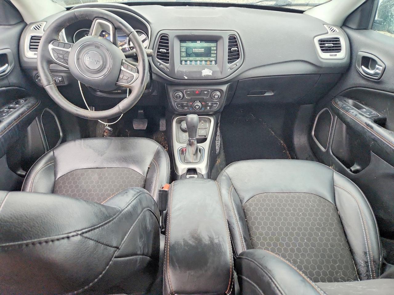 2020 Jeep Compass Latitude - zdjęcie 8