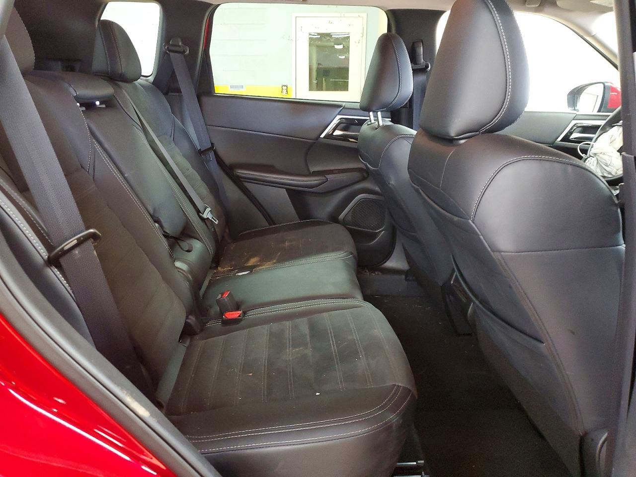 2024 Mitsubishi Outlander Se - zdjęcie 11