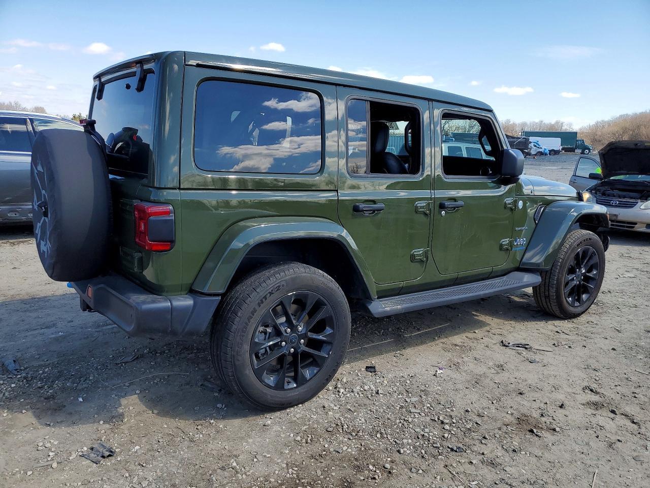 2024 Jeep Wrangler Sahara 4Xe - zdjęcie 3
