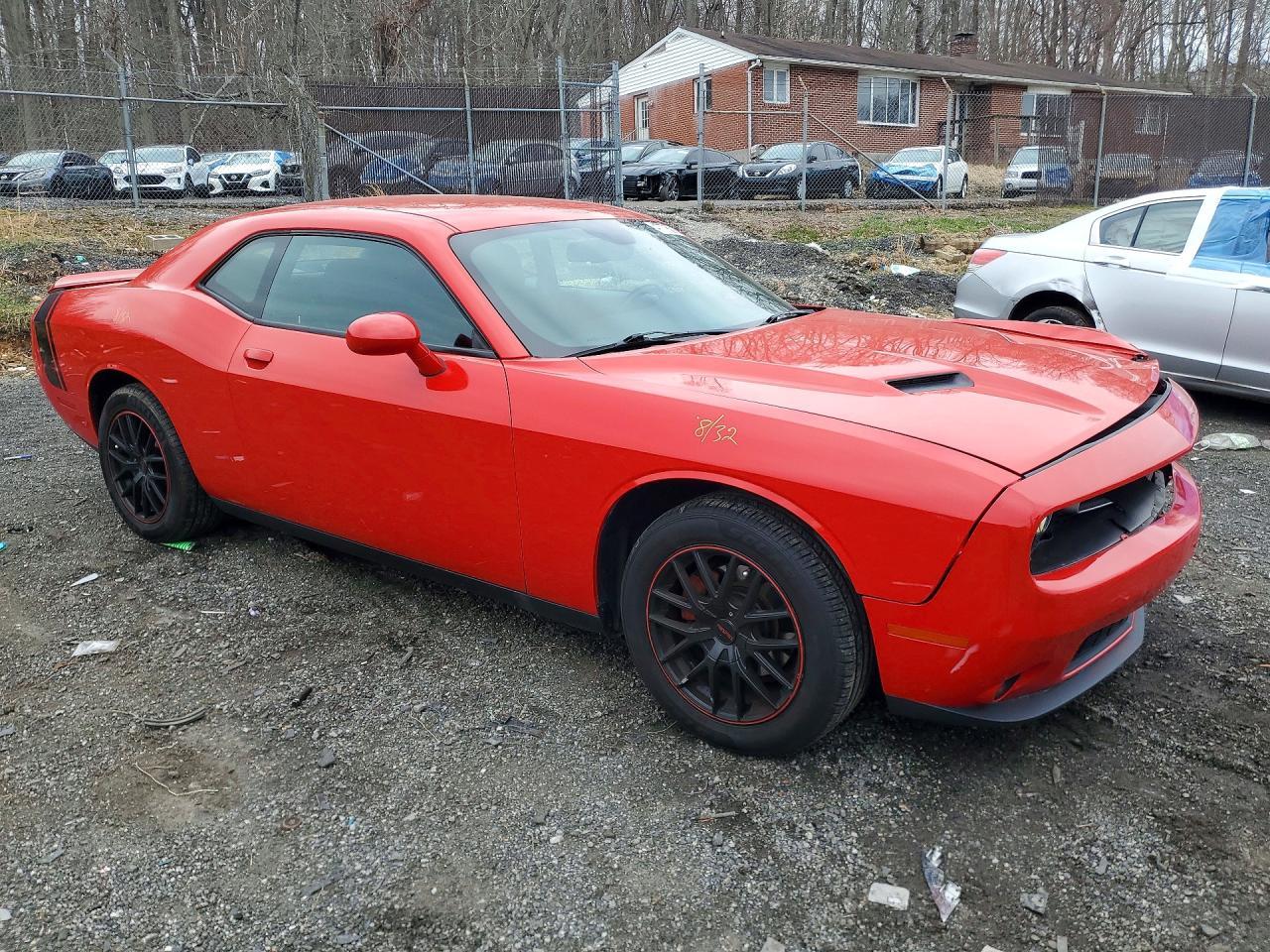 2016 Dodge Challenger Sxt - zdjęcie 4