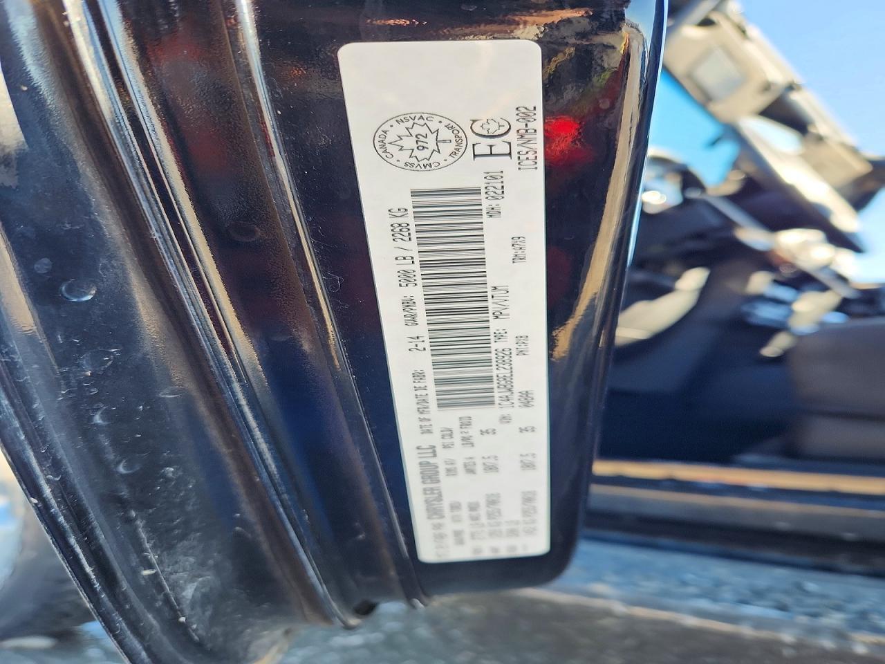2014 Jeep Wrangler Sahara - zdjęcie 13