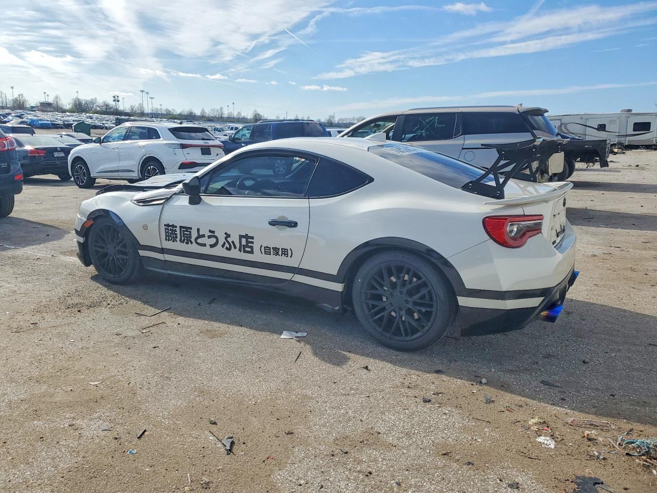 2017 Toyota 86 Base - zdjęcie 2