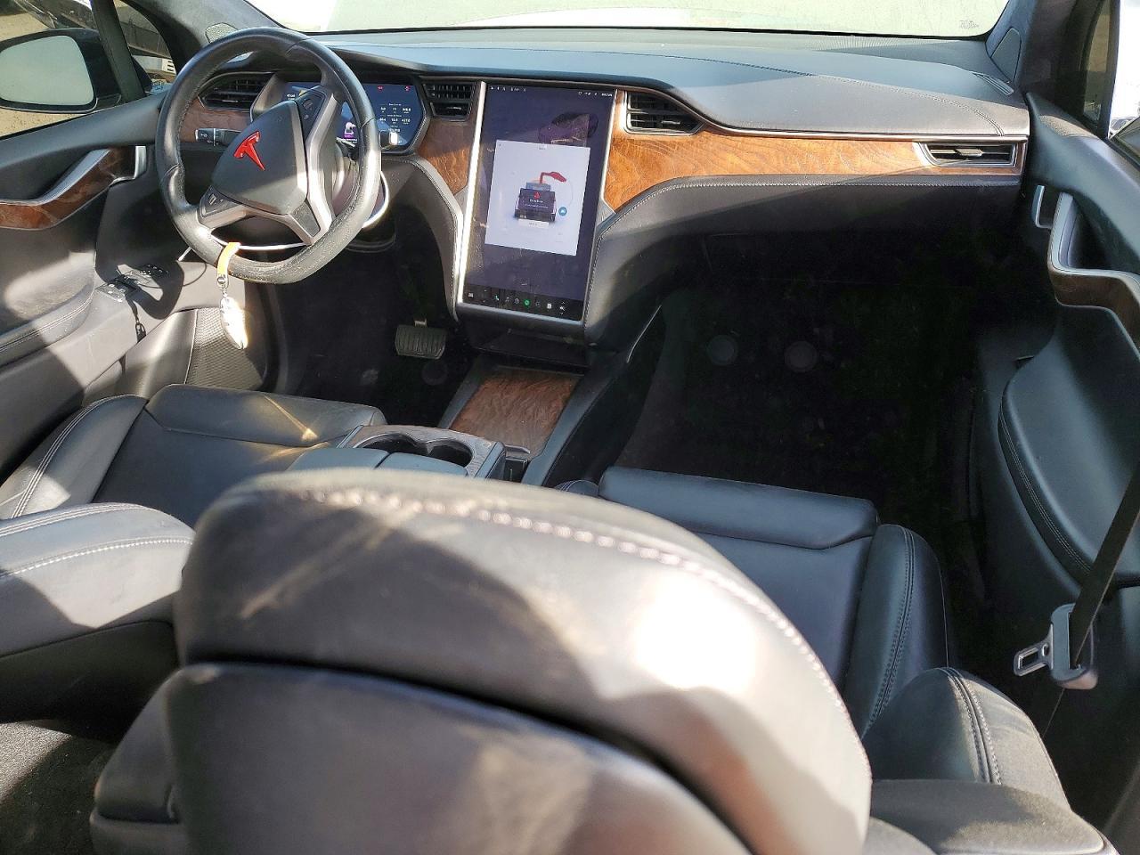 2018 Tesla Model X - zdjęcie 8