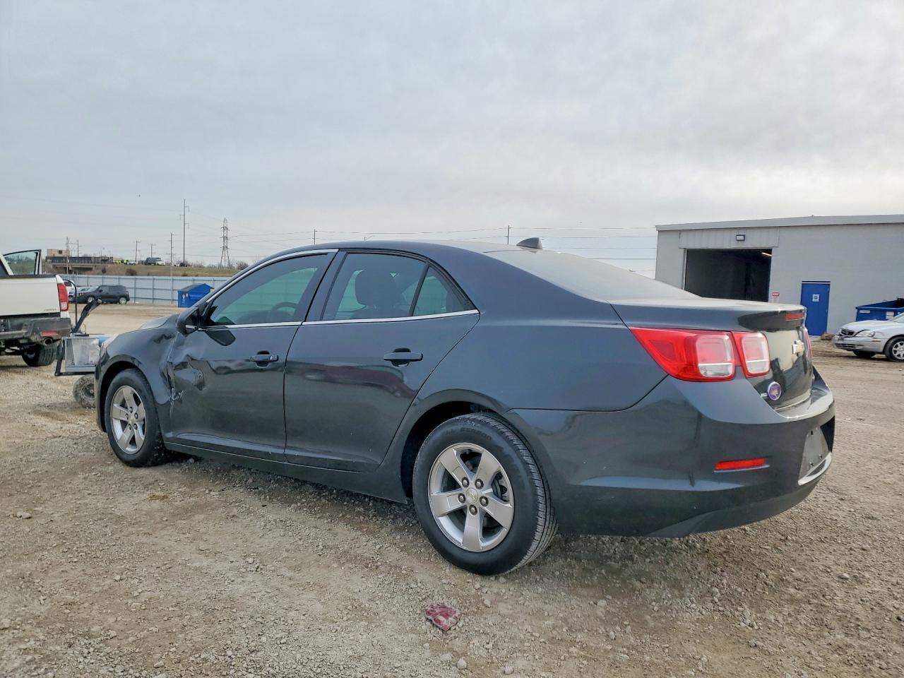 2014 Chevrolet Malibu Ls - zdjęcie 2
