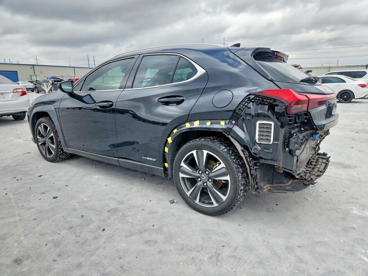 2020 Lexus Ux 250H Base - zdjęcie 2