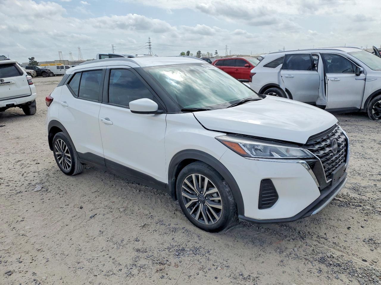 2024 Nissan Kicks Sv - zdjęcie 4