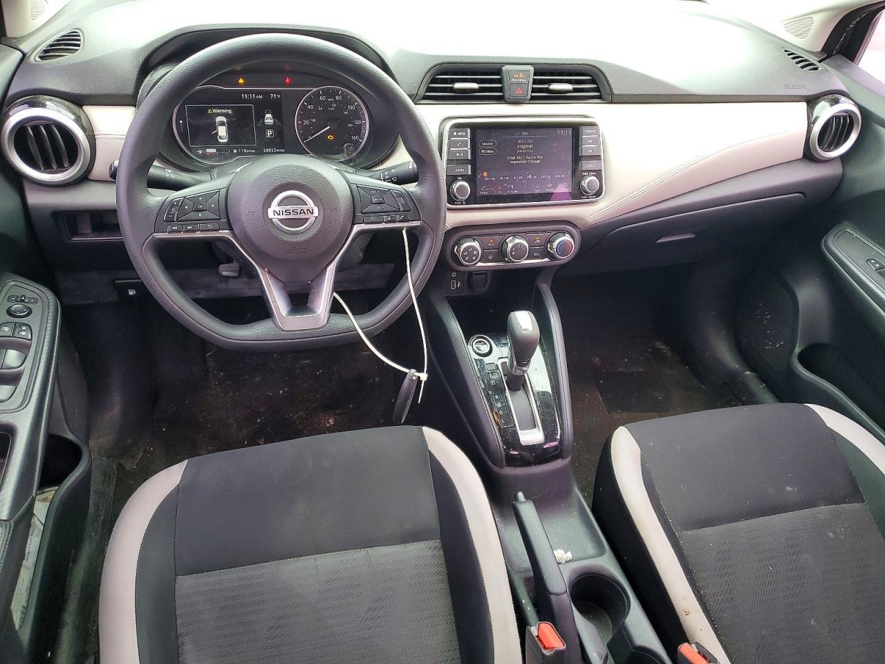 2020 Nissan Versa Sv - zdjęcie 8