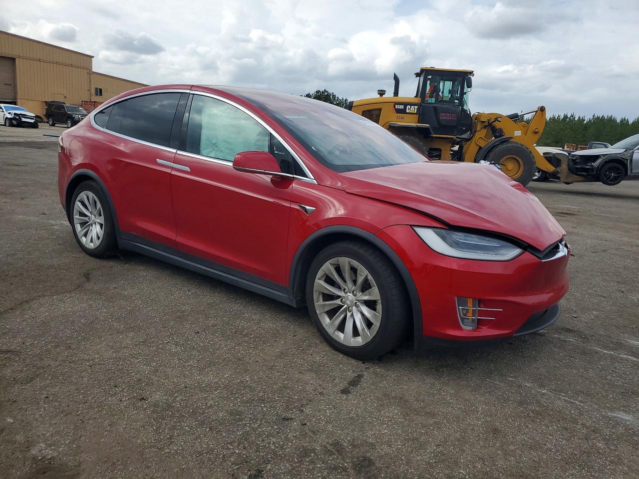 2021 Tesla Model X - zdjęcie 4