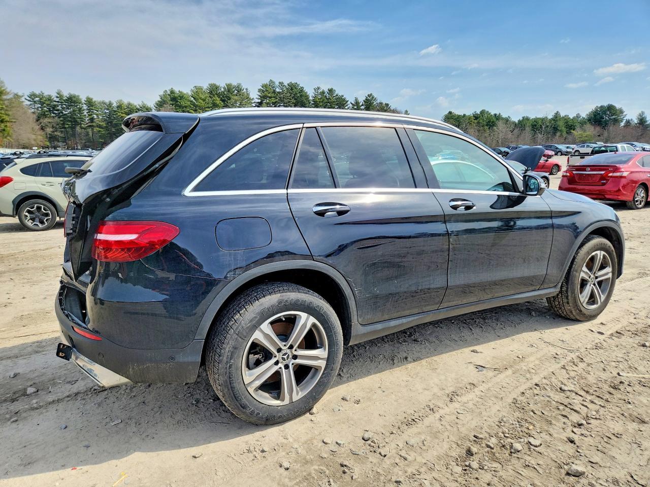 2019 Mercedes-Benz Glc 300 - zdjęcie 3