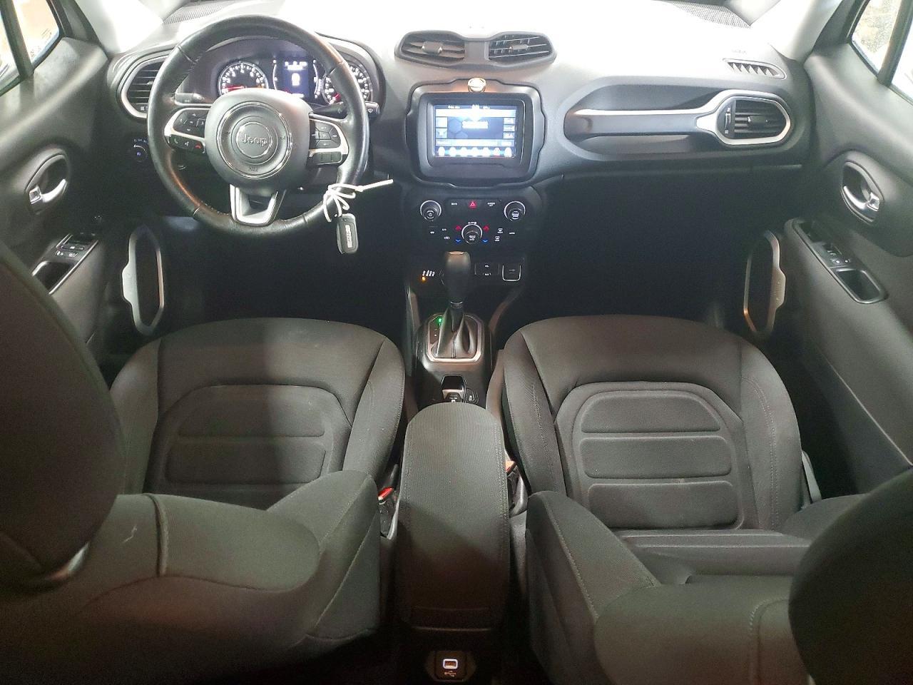 2018 Jeep Renegade Latitude - zdjęcie 8