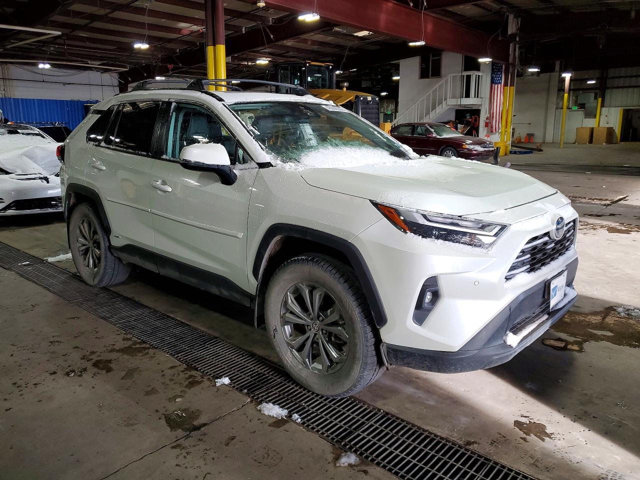 2022 Toyota Rav4 Hybrid Xle Premium - zdjęcie 4