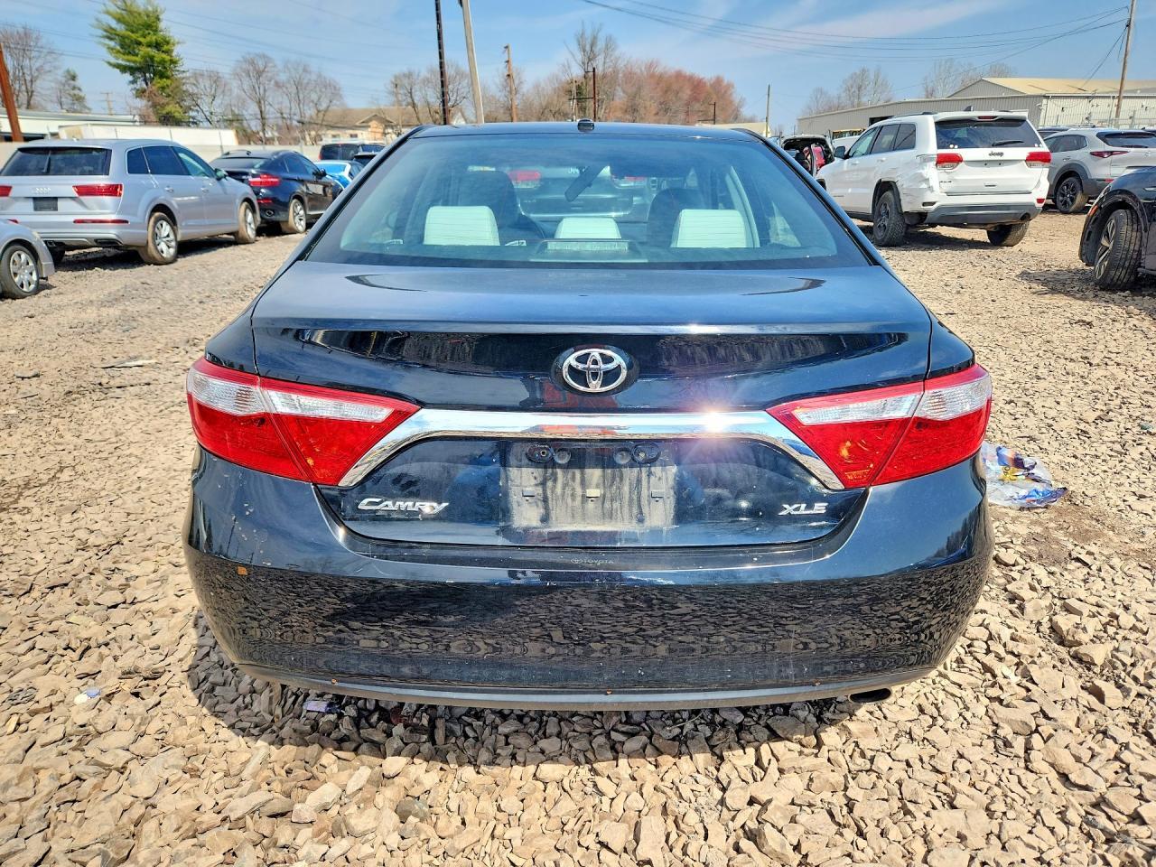 2015 Toyota Camry Xle - zdjęcie 6